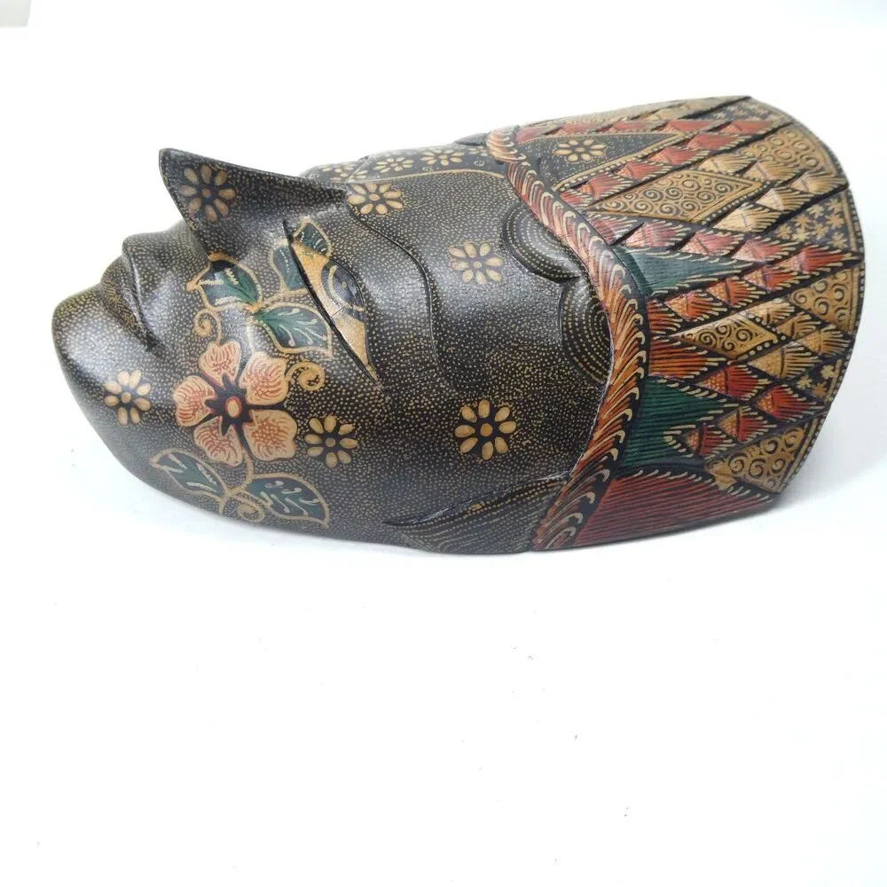 Indonesian Batik Mask Wooden Painted Vintage Decorative